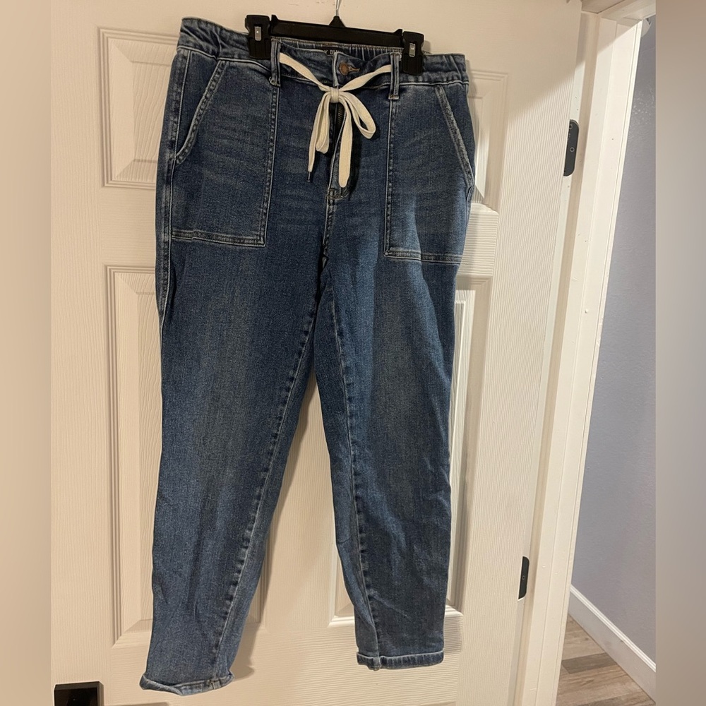 Judy Blue Dark Wash Ankle Jeans with White Tie